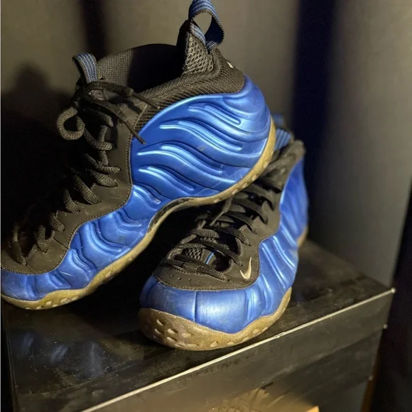 Nike Air Foamposite One XX Blue and Black Sneakers - Picture 3 of 5